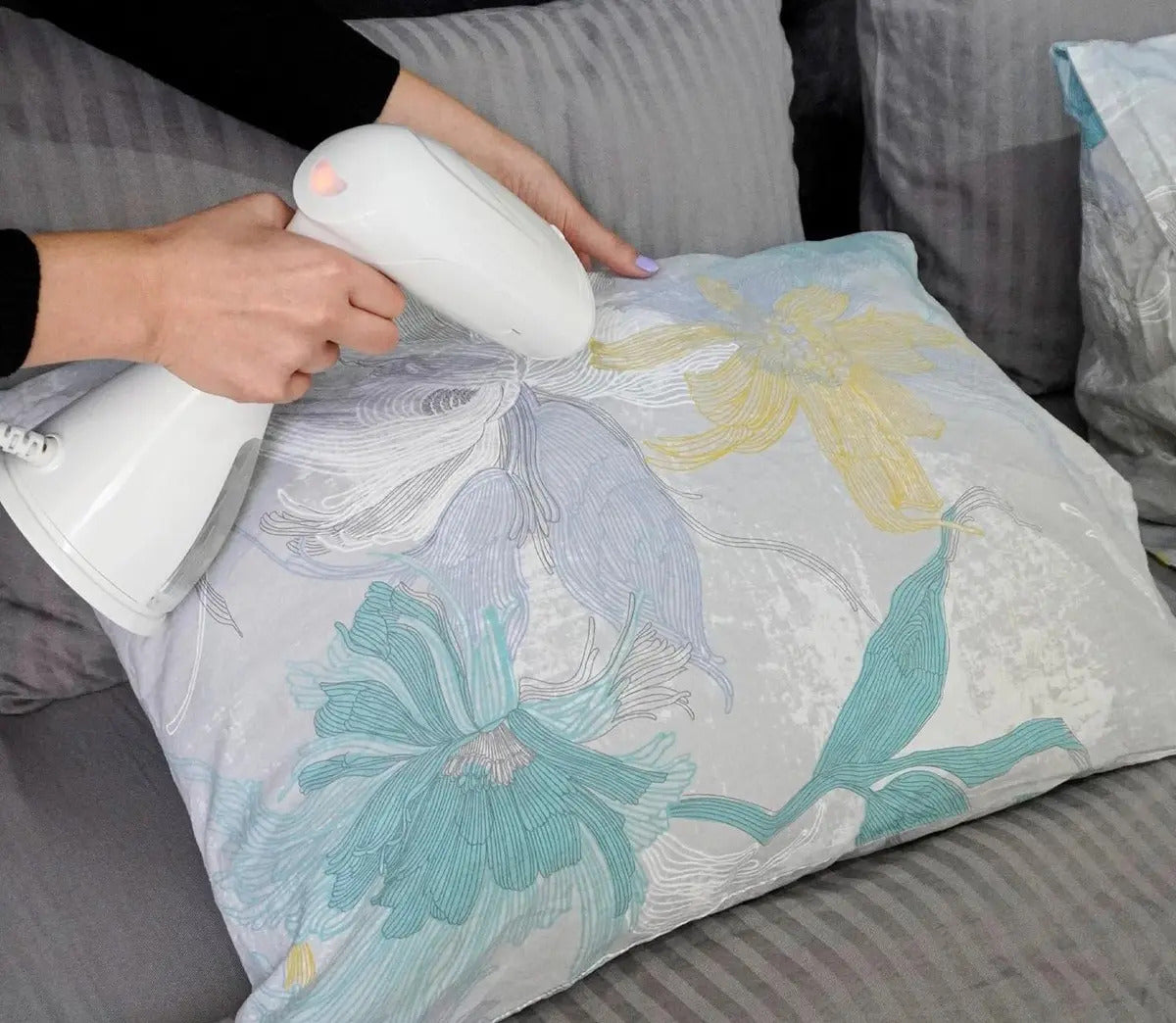 PLANCHA DE VAPOR PARA ROPA LC201